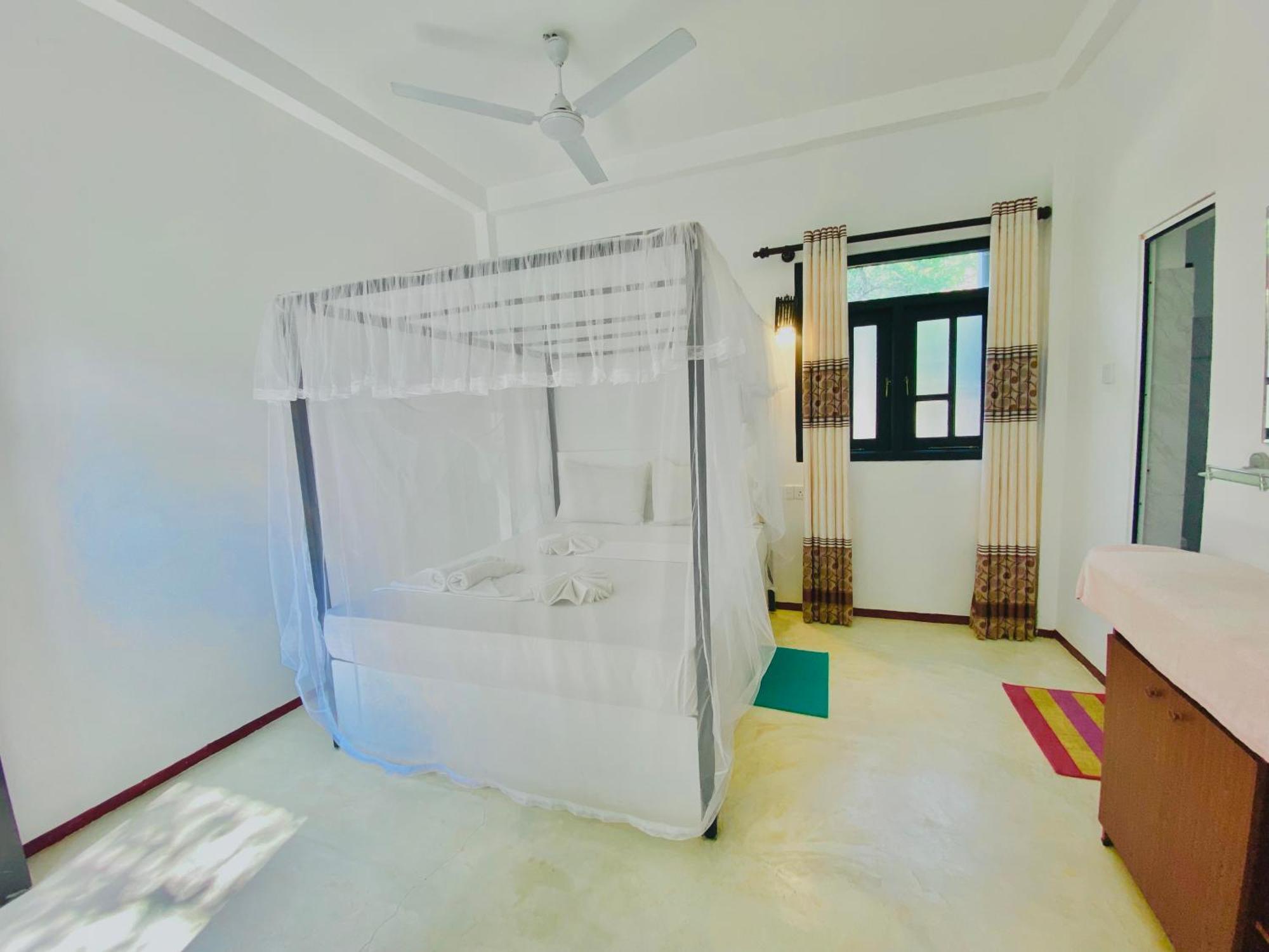 Rekawa Turtle Gate Hotel Tangalle Oda fotoğraf